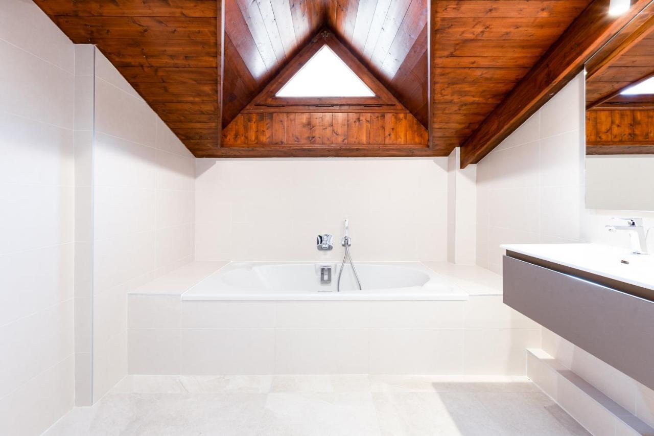 Chalet Les Praz - 280Sqm - Sauna Cinema Fitness - 5 Bedrooms In Heart Of Les Praz - By Cozee Rentals Chamonix Esterno foto